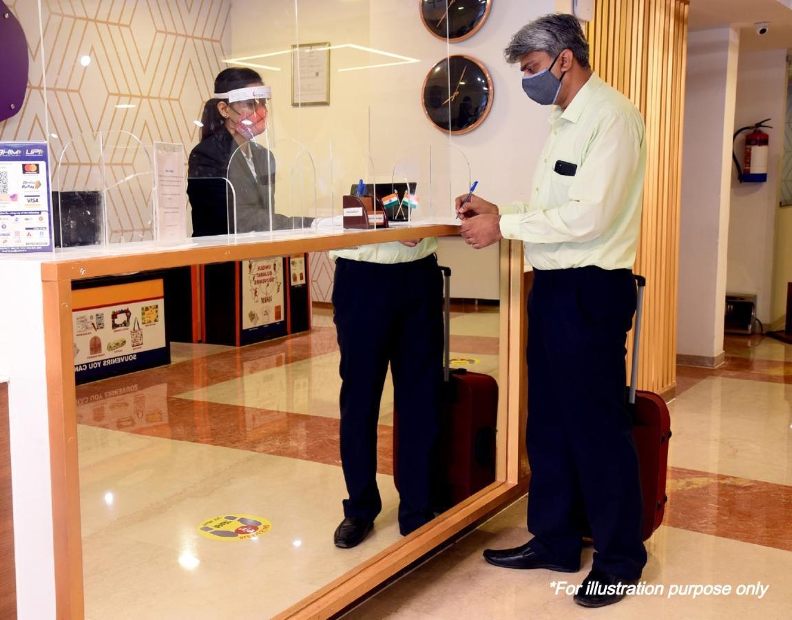 Oyo 24572 Express Inn Lucknow Dış mekan fotoğraf